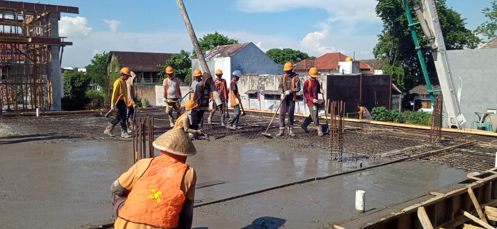 Pengecoran Baktisala lantai 2